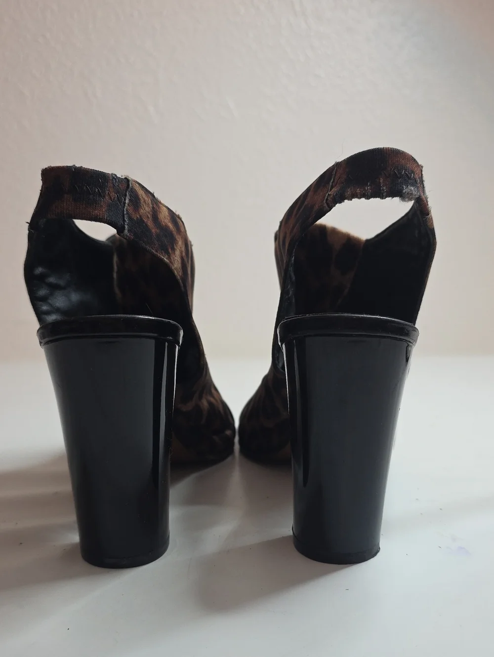 Donald J. Pliner welcome these